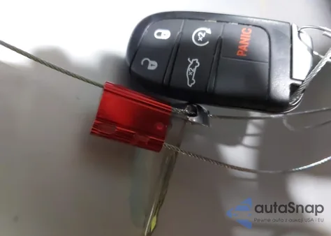 2019 Chrysler 300 Limited Awd из США, поврежденный, VIN 2C3CCAKG8KH536962